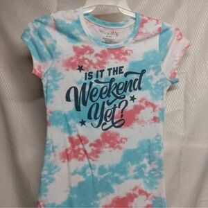 Wound Up Tee Red White Blue "Is It The Weekend Yet?” Size Large Juniors (11-13)